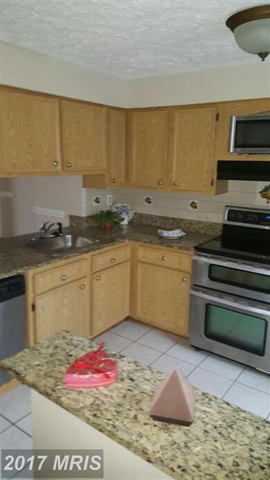 8327 Wind Fall Rd, Springfield, VA 22153 - photo 3