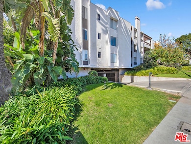 1325 Valley View Rd unit 201, Glendale, CA 91202 - photo 3