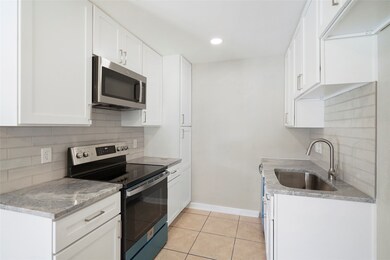 2526 Appian Way unit 3, New Caney, TX 77357 - photo 6