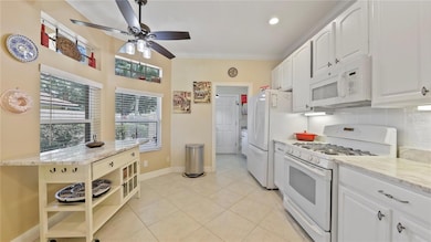 CHEFS KITCHEN