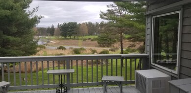 802 Fairway Ct, Hawley, PA 18428 - photo 2