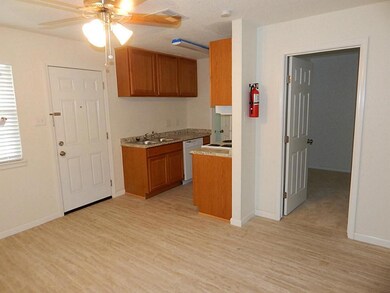 14039 Eagle Pass St unit 6, Houston, TX 77015 - photo 4