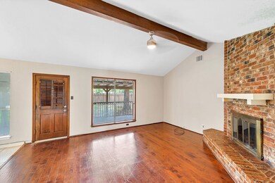 7030 Wood Bluff Blvd, Houston, TX 77040 - photo 7