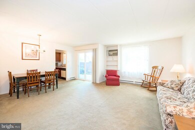 100 Winding Way unit A11, Downingtown, PA 19335 - photo 5