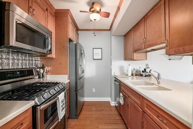 009_d5_L 2039 Burbridge Ln020