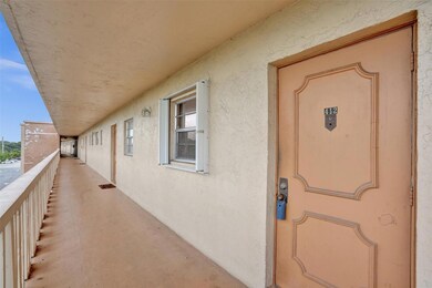 5100 SW 90th Ave unit 412, Cooper City, FL 33328 - photo 4