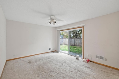 7772 Dunmore Rd, Woodbury, MN 55125 - photo 5