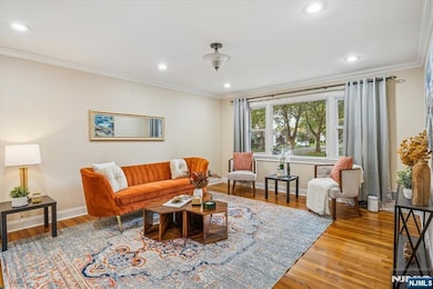 8 Hall Rd, Paramus, NJ 07652 - photo 6