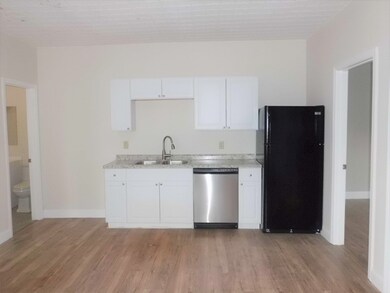 267 W 6th St unit 1, Lowell, MA 01850 - photo 2