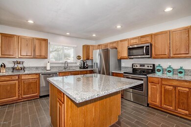 2052 E Elmwood St, Mesa, AZ 85213 - photo 4