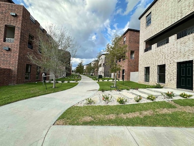 210 Veracruz Dr unit 305, Laredo, TX 78045 - photo 3