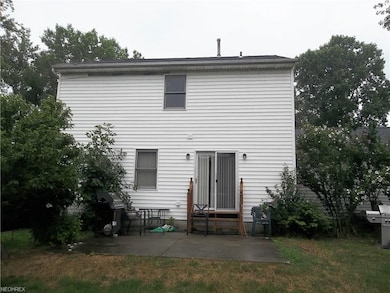 734 Robinwood Ave, Sheffield Lake, OH 44054 - photo 5