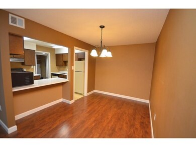 216 University Pkwy unit 8W, Johnson City, TN 37604 - photo 4