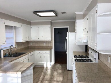 2910 Pointewest Dr, Augusta, GA 30909 - photo 3