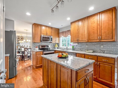 6708 Woodstone Place, Alexandria, VA 22306 - photo 3