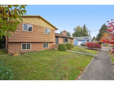 3425 SE 159th Ave, Portland, OR 97236 - photo 2