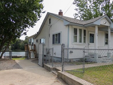 524 Lake Shore Dr, Warwick, RI 02889 - photo 6