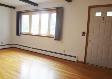 17 Pickering St, Chicopee, MA 01013 - photo 4