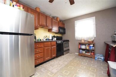 1328 Greenview Dr, Bethlehem, PA 18018 - photo 6