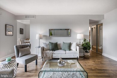 118 Duvall Ln unit 119-303, Gaithersburg, MD 20877 - photo 3