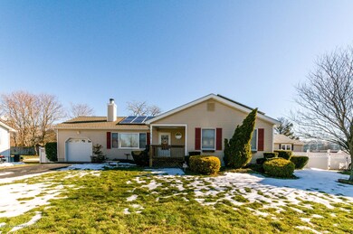 355 Long Branch Ave Long-large-005-6-Fro