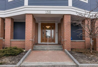 135 Sheridan St Portland ME-small-002-00