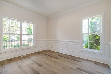 Dining Room-14657573