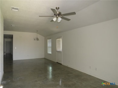 1004 Barbara Jordan St unit B, Killeen, TX 76543 - photo 3