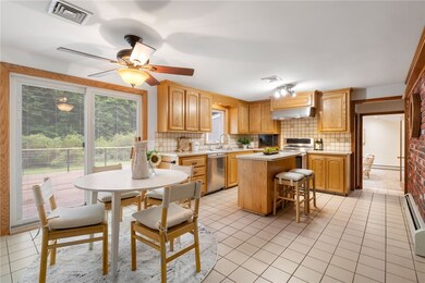 52 Orchard Dr, Cumberland, RI 02864 - photo 4