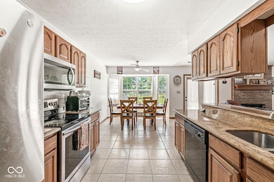 8539 Springway Dr, Indianapolis, IN 46239 - photo 5