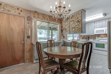 20 Genest St, Hayfork, CA 96041 - photo 4