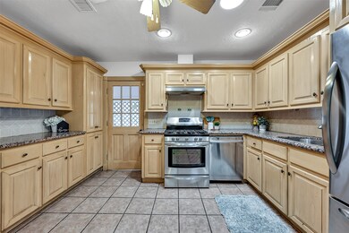 416 Sue St, Houston, TX 77009 - photo 7