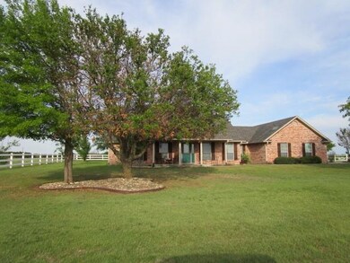 1724 Highland Dr, Whitney, TX 76692 - photo 2
