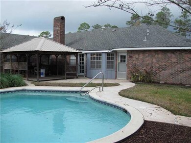 Swimming Pool/Hot Tub/Sauna.