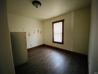 217 N Arjem St, Huntingburg, IN 47542 - photo 5