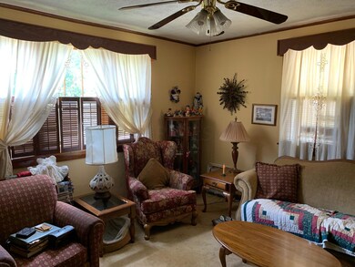 505 N Spring St, Logan, OH 43138 - photo 4