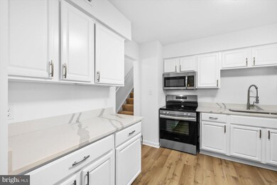 10505 Cobblestone Dr, Spotsylvania, VA 22553 - photo 2