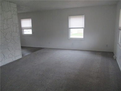 603 1st St S, Hardin, MT 59034 - photo 7