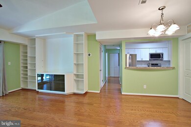 13573 Orchard Dr unit 3573, Clifton, VA 20124 - photo 6