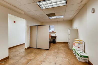 Office 3 b