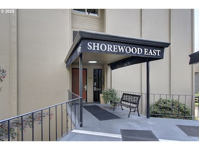 5585 E Evergreen Blvd unit 5203, Vancouver, WA 98661 - photo 2