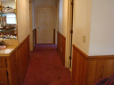 1025 High Point Ave 013