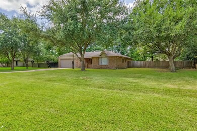 1208 Sunset Dr, Friendswood, TX 77546 - photo 2