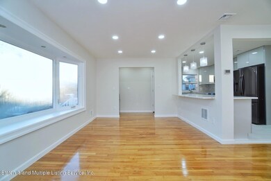 Livingroom - Pic 4