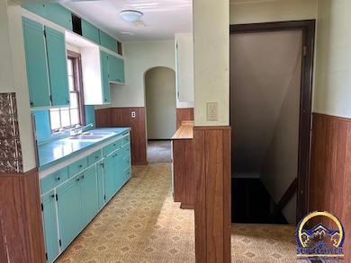 3022 SE Colorado Ave, Topeka, KS 66605 - photo 5