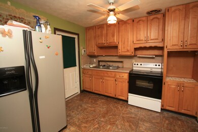 6438 Solandra Dr, Jacksonville, FL 32210 - photo 7