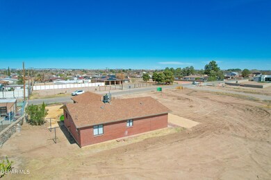 7814 Craddock Ave, El Paso, TX 79915 - photo 2