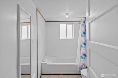 1117 E 1st St, Aberdeen, WA 98520 - photo 3