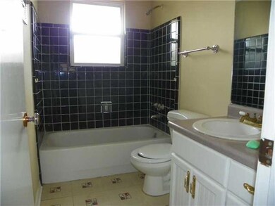 Master Bath/Spa.