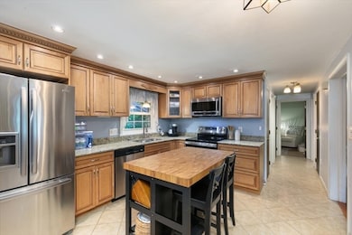 29 Prescott St, Haverhill, MA 01832 - photo 6